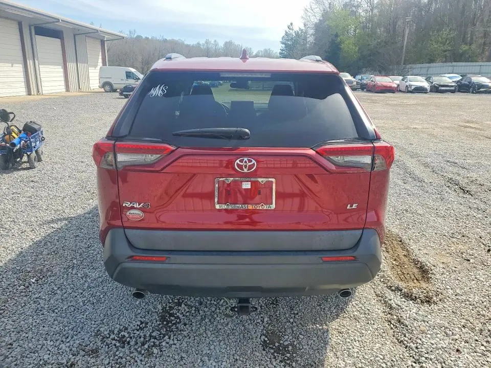 2019 TOYOTA RAV4 LE  