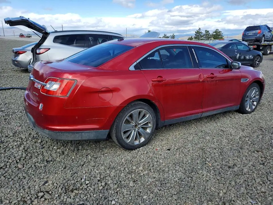 2011 FORD TAURUS LIMITED  