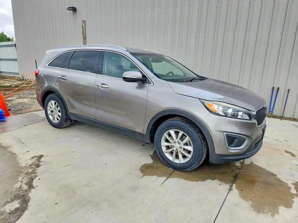 2016 KIA SORENTO LX  