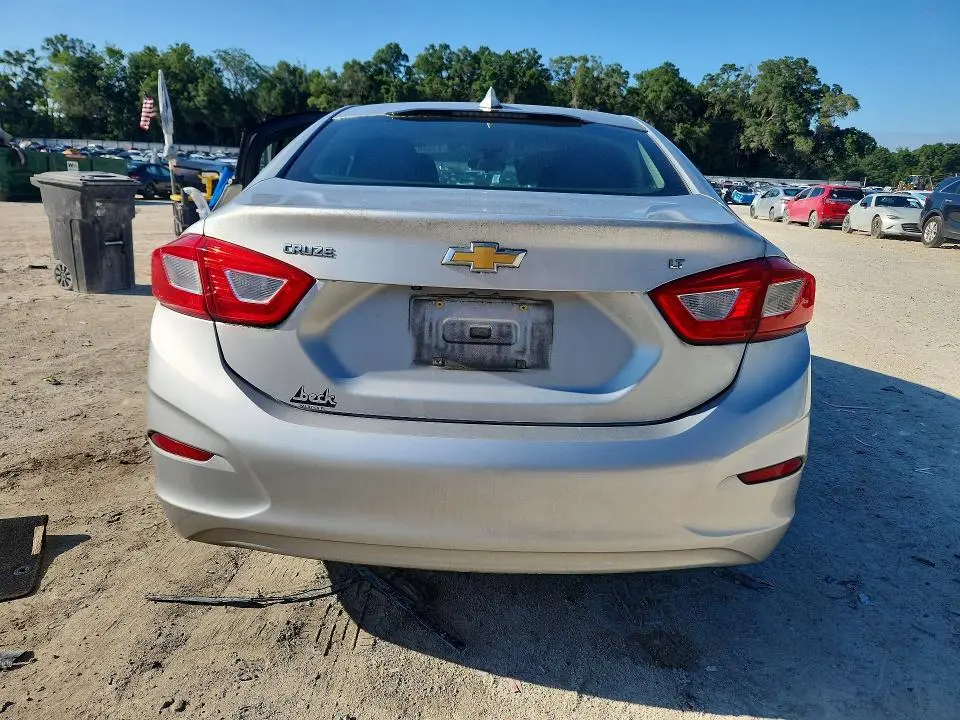 2016 CHEVROLET CRUZE LT  