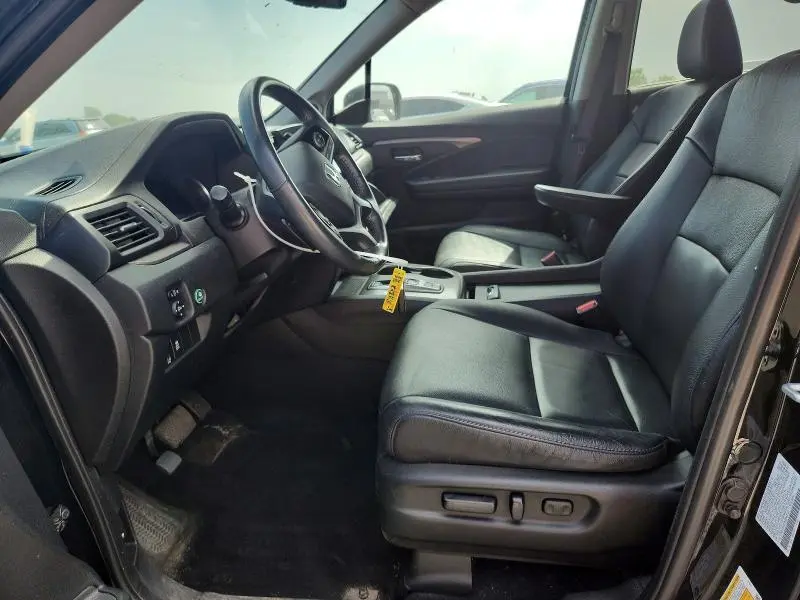 2022 HONDA PILOT SE  