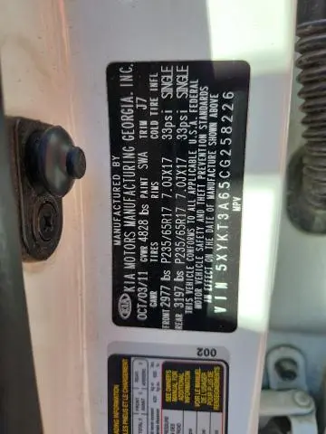 2012 KIA SORENTO BASE  