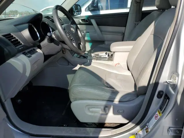 2011 TOYOTA HIGHLANDER BASE  
