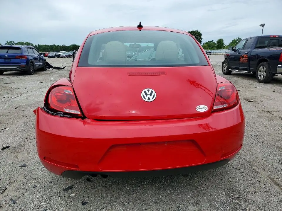 2013 VOLKSWAGEN BEETLE   