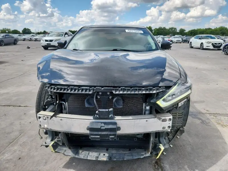 2020 NISSAN MAXIMA SV  