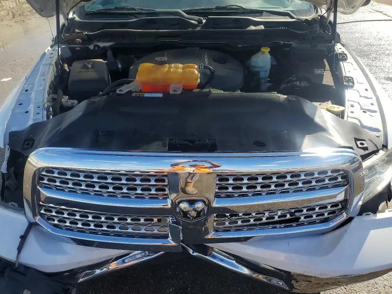 2015 RAM 1500 LARAMIE  