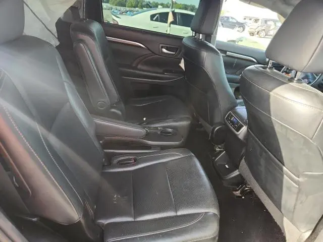 2016 TOYOTA HIGHLANDER LIMITED  