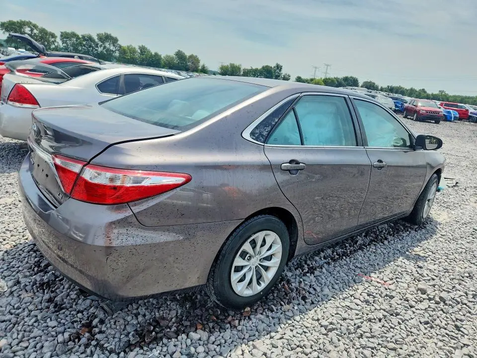 2015 TOYOTA CAMRY LE  