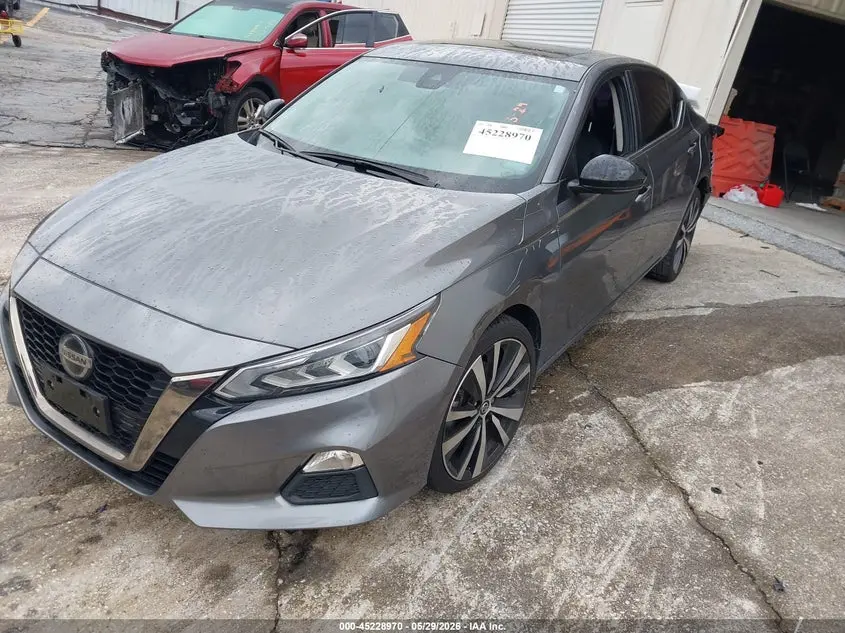 2021 NISSAN ALTIMA SR FWD
