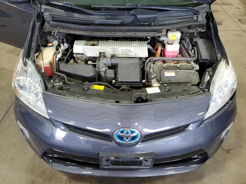 2015 TOYOTA PRIUS THREE  