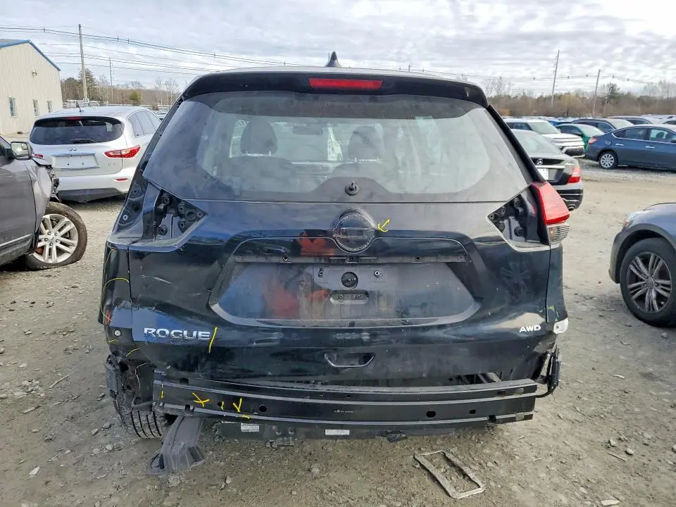 2018 NISSAN ROGUE S  