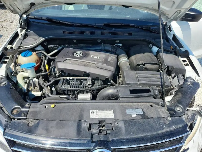 2015 VOLKSWAGEN JETTA SE  
