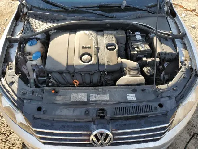 2013 VOLKSWAGEN PASSAT S  