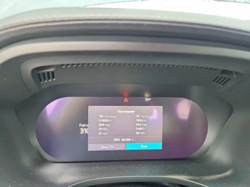 2022 VOLVO XC60 B5 R-DESIGN  