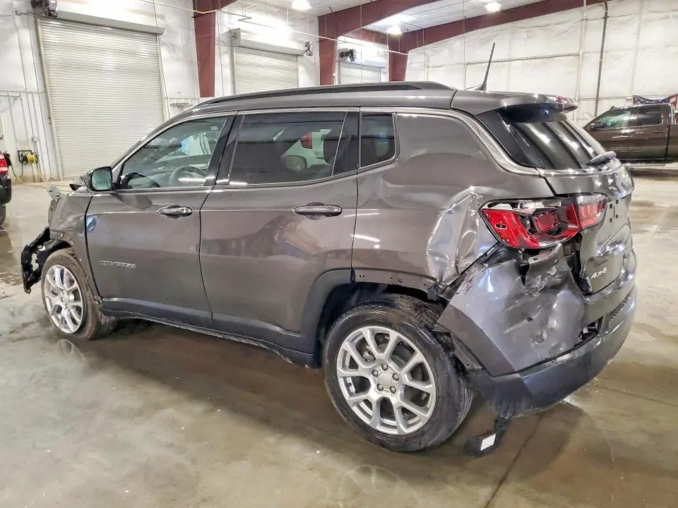 2023 JEEP COMPASS LATITUDE LUX  