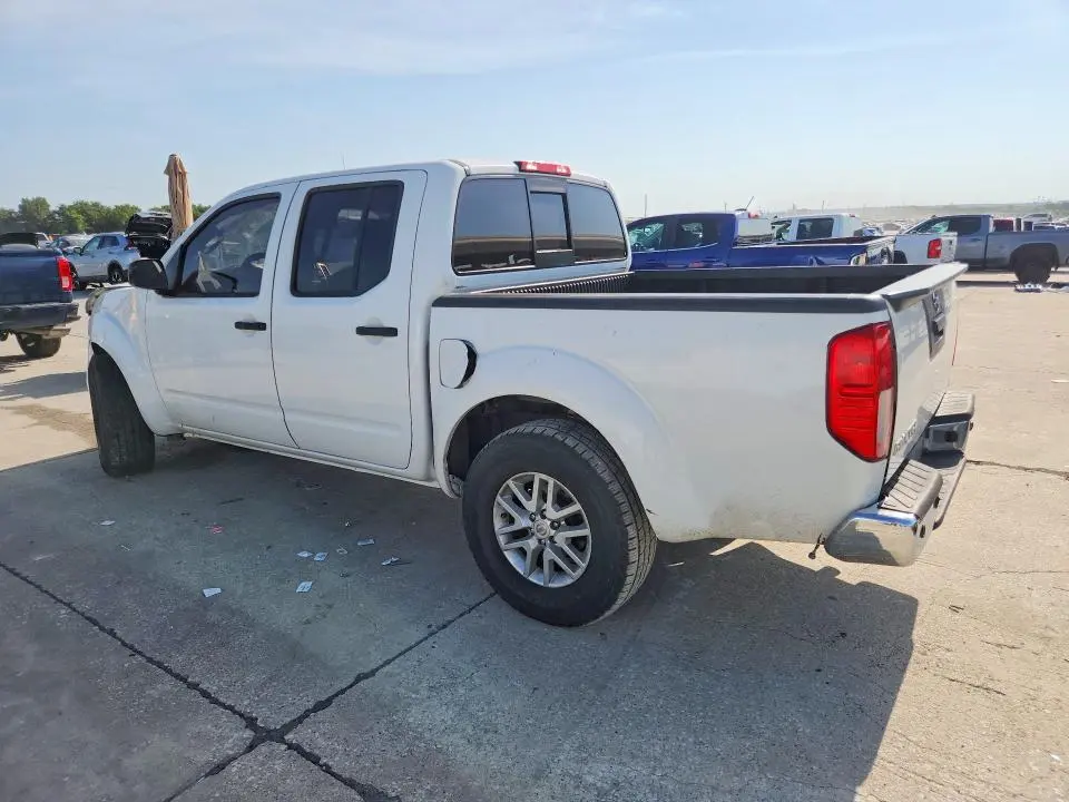 2015 NISSAN FRONTIER S  
