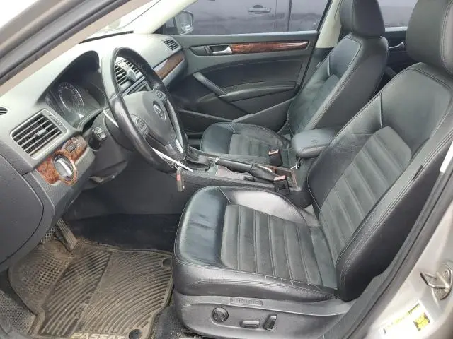 2013 VOLKSWAGEN PASSAT SEL  