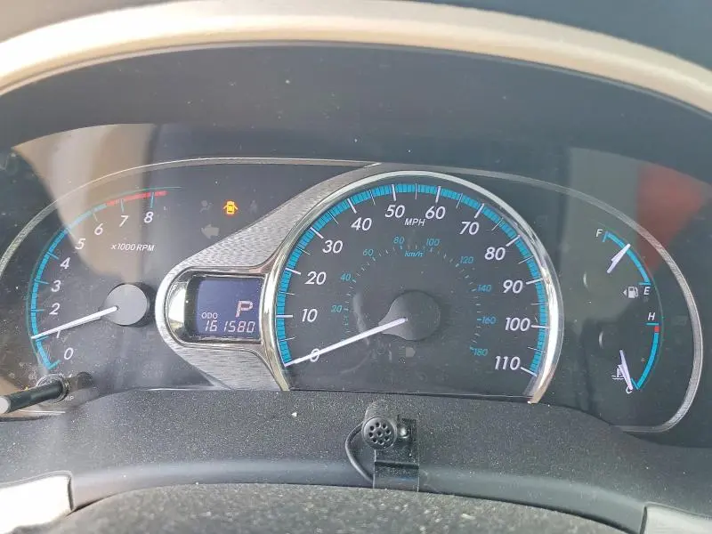 2013 TOYOTA SIENNA LIMITED 7-PASSENGER  