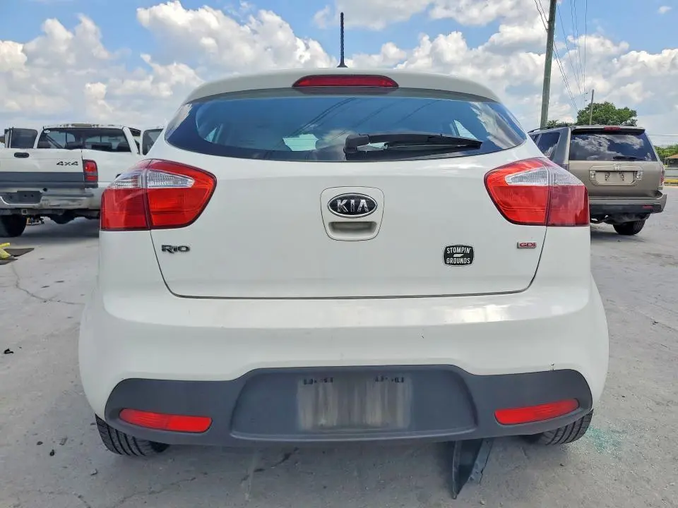 2013 KIA RIO LX  