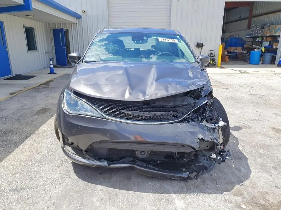 2019 CHRYSLER PACIFICA TOURING PLUS  