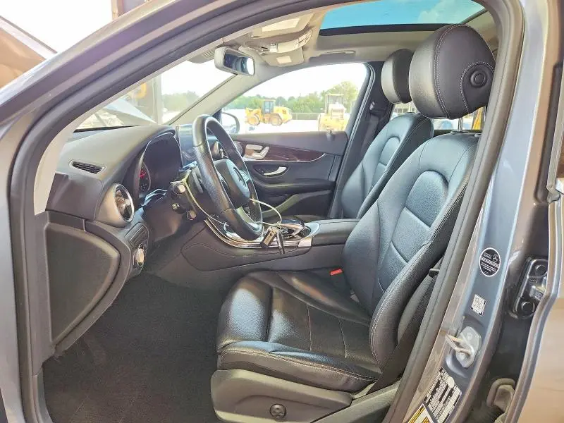 2016 MERCEDES-BENZ GLC 300  