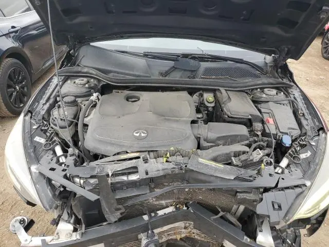 2018 INFINITI QX30 BASE  