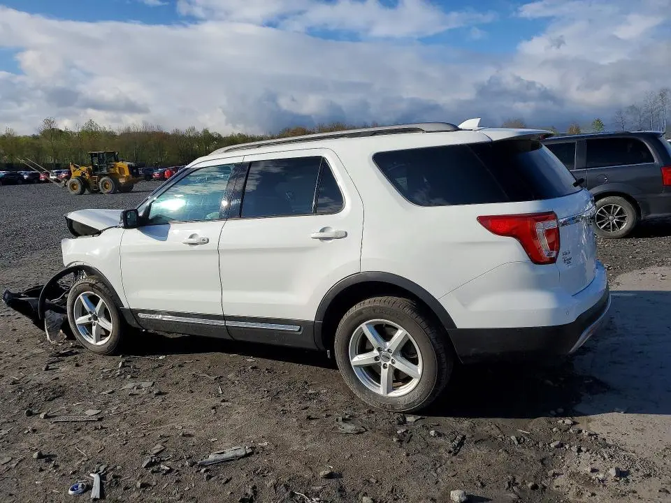 2017 FORD EXPLORER XLT  