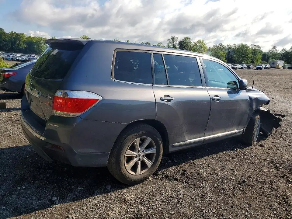 2012 TOYOTA HIGHLANDER BASE  