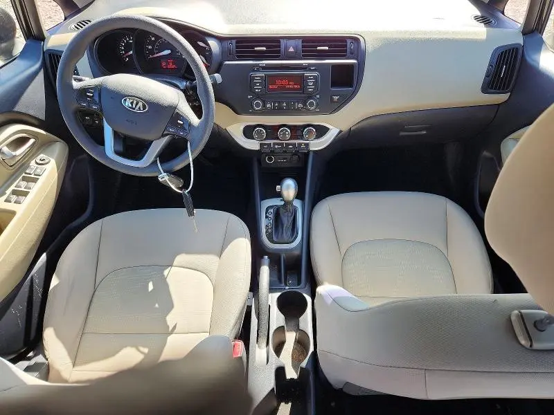 2015 KIA RIO LX  