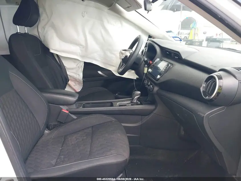 2021 NISSAN KICKS SV XTRONIC CVT