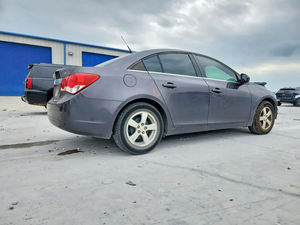 2011 CHEVROLET CRUZE LT  