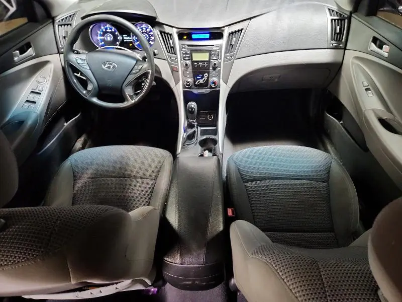 2011 HYUNDAI SONATA GLS  