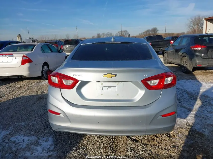 2017 CHEVROLET CRUZE LT AUTO