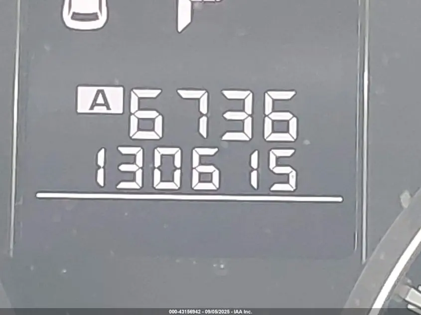 2011 SUBARU LEGACY 2.5I PREMIUM