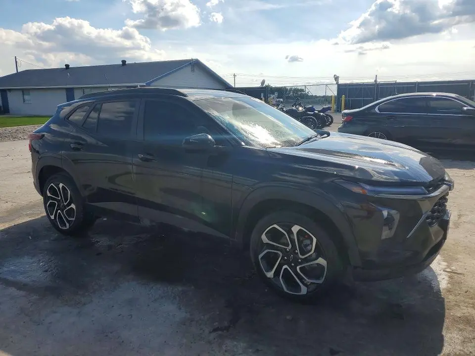 2025 CHEVROLET TRAX 2RS  
