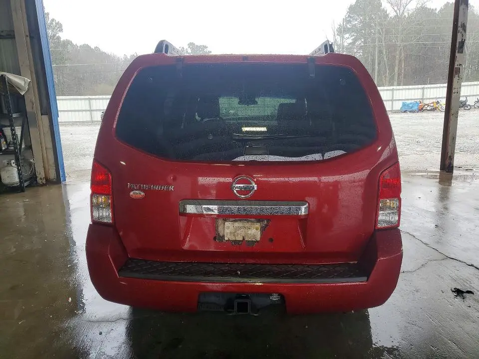 2011 NISSAN PATHFINDER S  