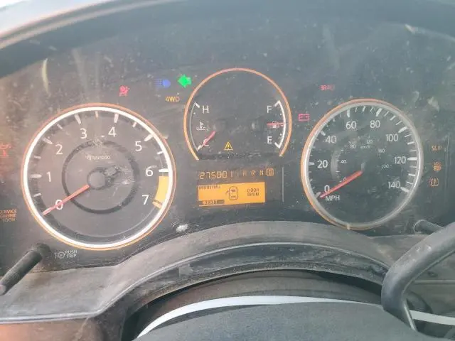 2010 NISSAN TITAN XE