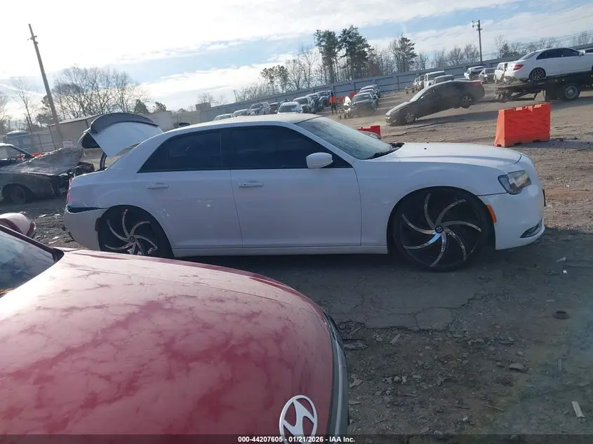 2019 CHRYSLER 300 300S