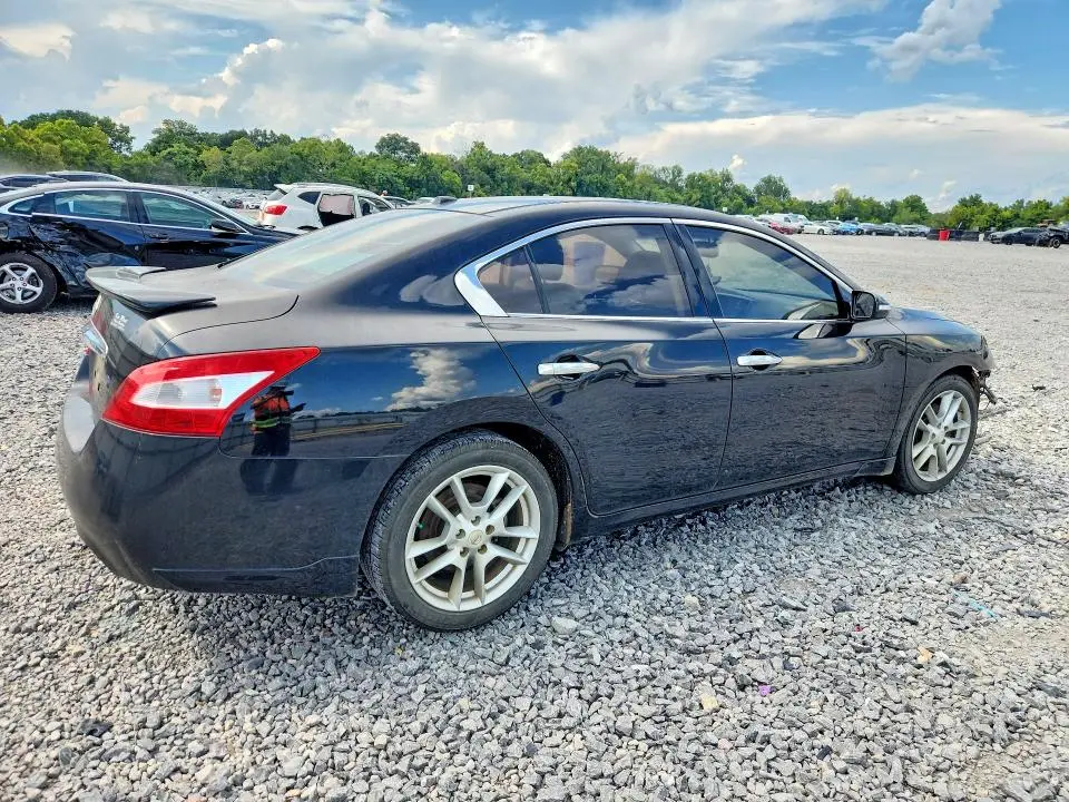 2010 NISSAN MAXIMA 3.5 S  