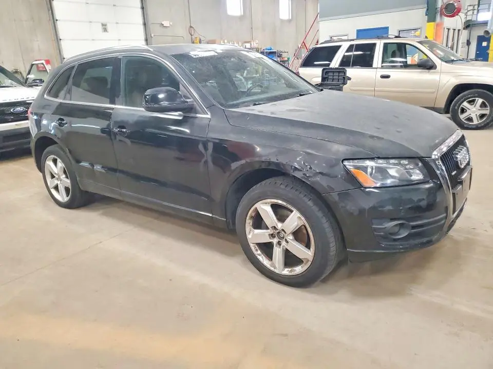 2010 AUDI Q5 PREMIUM PLUS  