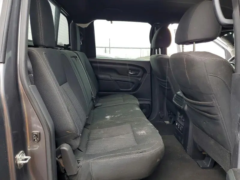 2019 NISSAN TITAN PLATINUM RESERVE  