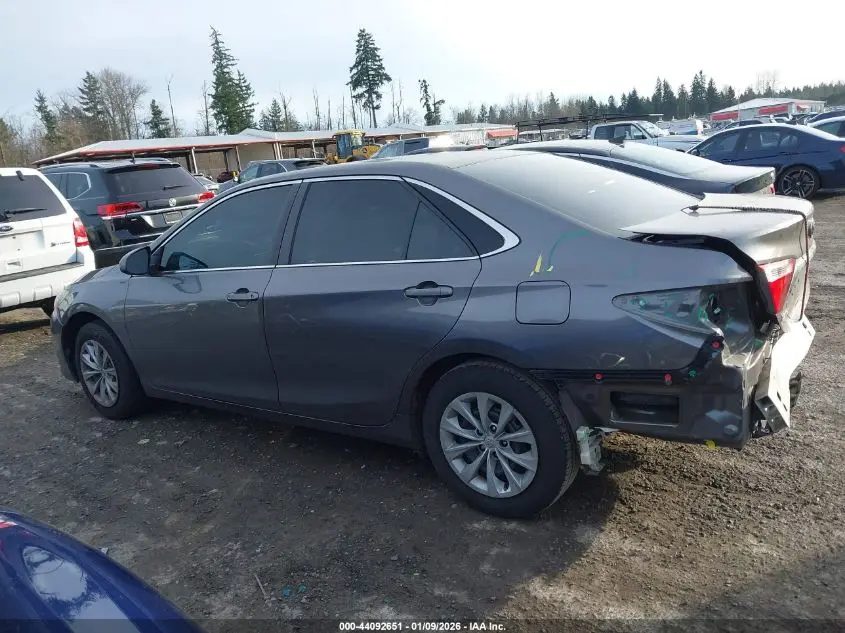 2016 TOYOTA CAMRY LE