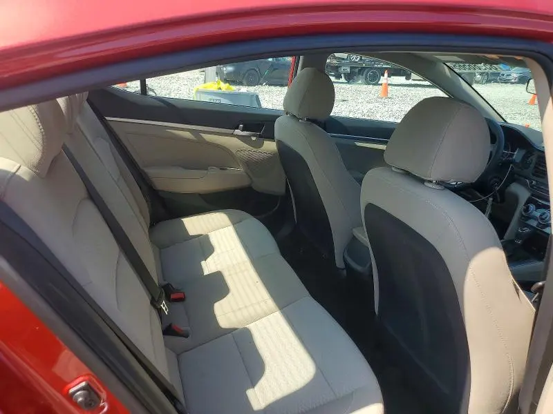 2019 HYUNDAI ELANTRA SE  