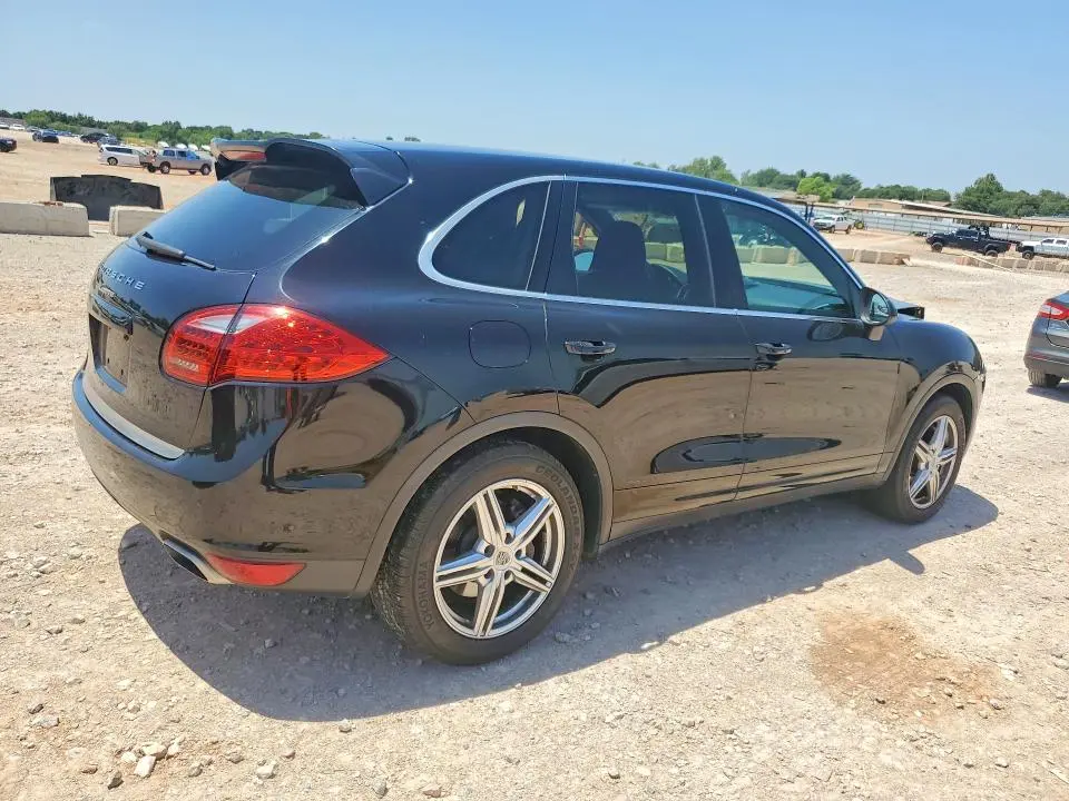 2012 PORSCHE CAYENNE   