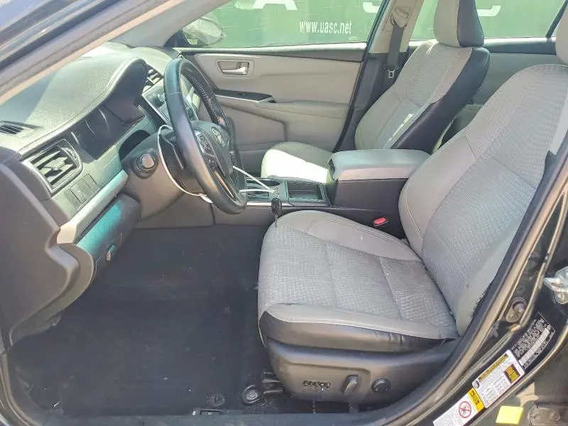 2015 TOYOTA CAMRY SE  