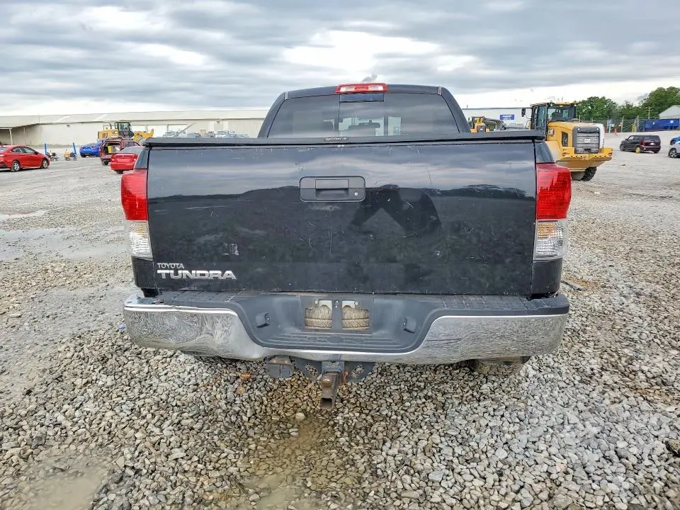 2010 TOYOTA TUNDRA DOUBLE CAB SR5  