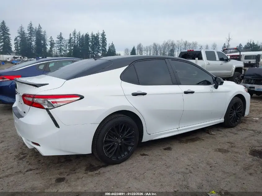 2019 TOYOTA CAMRY SE