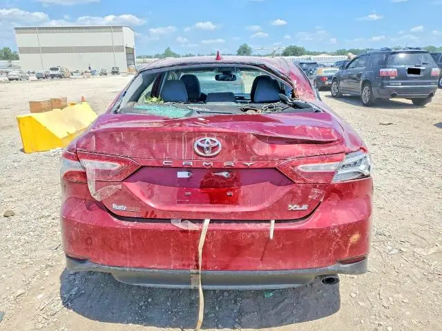2019 TOYOTA CAMRY XLE  
