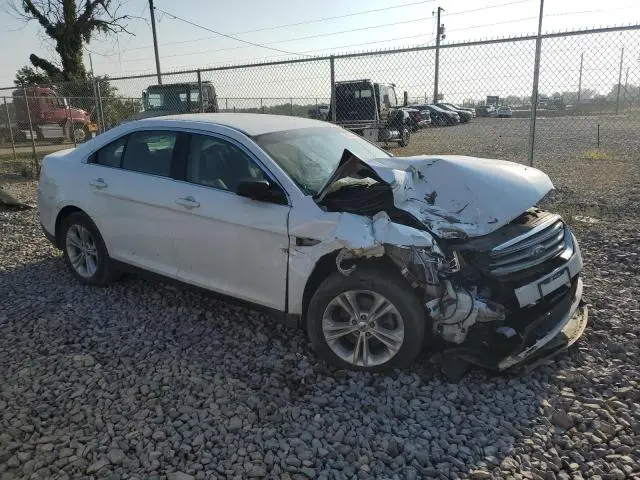 2016 FORD TAURUS SE  