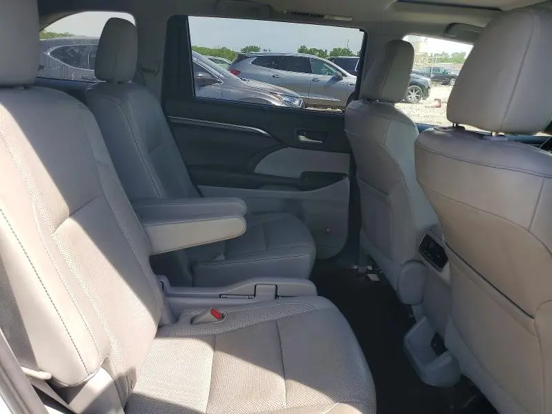 2015 TOYOTA HIGHLANDER LIMITED  
